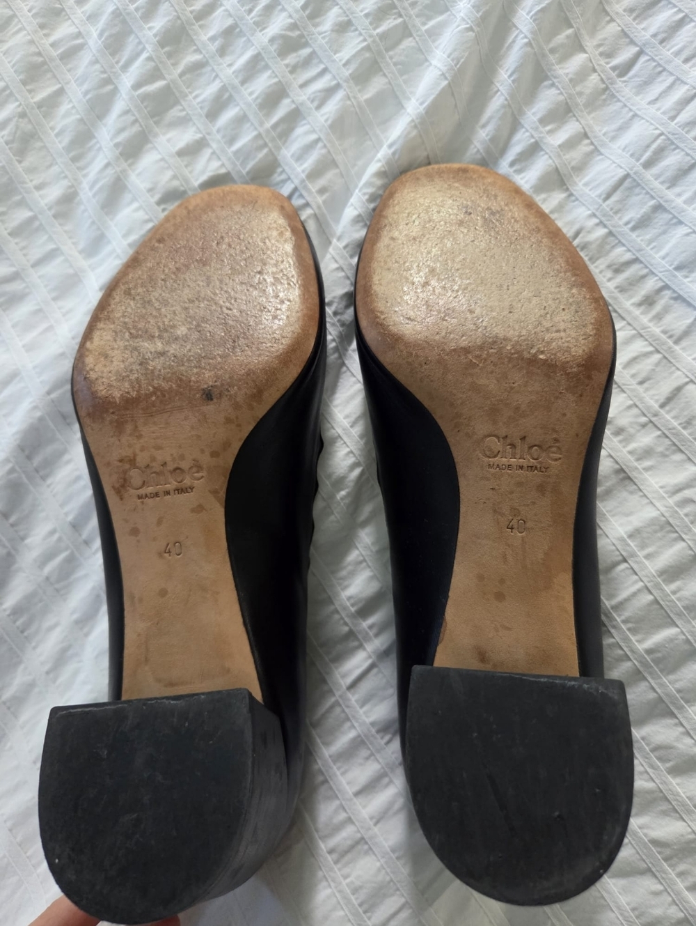 Chloe Scalloped Leather Pumps - Picture 3 of 4